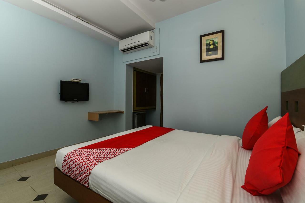 Balaji Grand Hotel Kākināda Kültér fotó